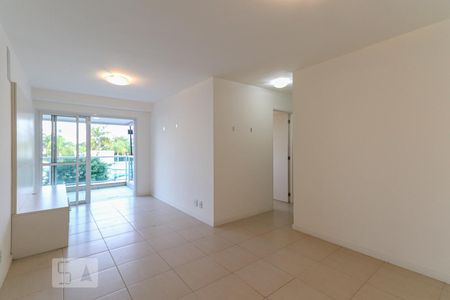 Sala de apartamento para alugar com 2 quartos, 70m² em Recreio dos Bandeirantes, Rio de Janeiro