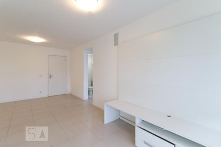 Sala de apartamento para alugar com 2 quartos, 70m² em Recreio dos Bandeirantes, Rio de Janeiro