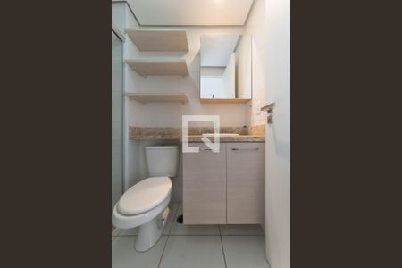 Banheiro de kitnet/studio para alugar com 1 quarto, 28m² em Cidade Monções, São Paulo