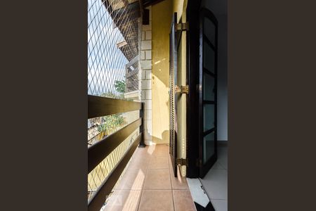 Varanda de casa à venda com 2 quartos, 110m² em Jardim das Vertentes, São Paulo