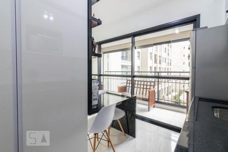 Cozinha de apartamento para alugar com 1 quarto, 42m² em Centro, Curitiba