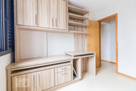 Quarto 1 de apartamento para alugar com 3 quartos, 92m² em Bigorrilho, Curitiba