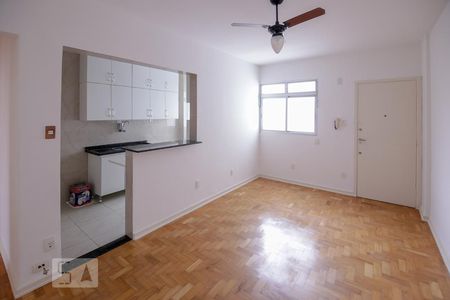 Apartamento à venda com 50m², 1 quarto e sem vagaSala