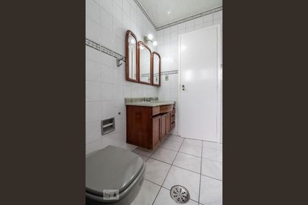 Banheiro de apartamento à venda com 2 quartos, 70m² em Vila Yara, Osasco