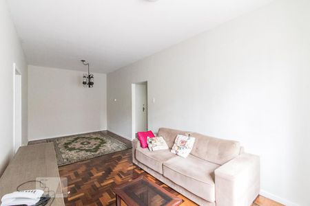 Sala para 2 ambientes de apartamento para alugar com 3 quartos, 139m² em Centro, Curitiba