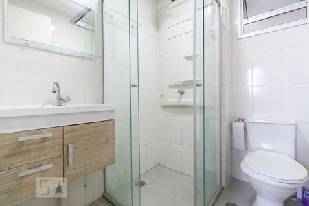 Banheiro de apartamento à venda com 3 quartos, 58m² em Vila Califórnia, São Paulo