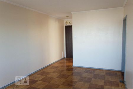 Sala de apartamento para alugar com 3 quartos, 90m² em Navegantes, Porto Alegre