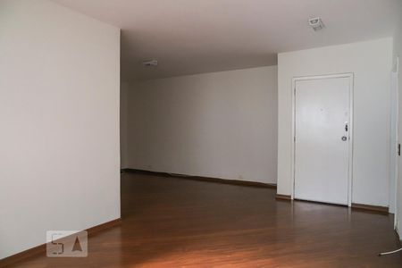 Apartamento para alugar com 110m², 3 quartos e 1 vagaSala