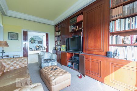 Apartamento à venda com 230m², 3 quartos e sem vaga Apartamento à venda com 230m², 3 quartos e sem vagaQuarto Extra Reversível