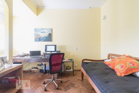 Apartamento à venda com 230m², 3 quartos e sem vaga Apartamento à venda com 230m², 3 quartos e sem vagaSuíte