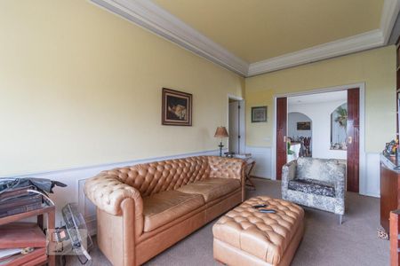 Apartamento à venda com 230m², 3 quartos e sem vaga Apartamento à venda com 230m², 3 quartos e sem vagaQuarto Extra Reversível