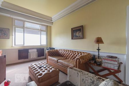 Apartamento à venda com 230m², 3 quartos e sem vaga Apartamento à venda com 230m², 3 quartos e sem vagaQuarto Extra Reversível