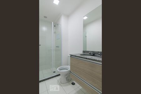 Banheiro de apartamento à venda com 1 quarto, 37m² em Jardim do Mar, São Bernardo do Campo
