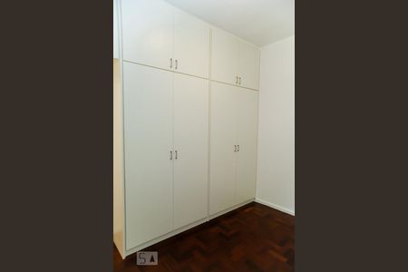 Quarto 1 de apartamento à venda com 3 quartos, 100m² em Leblon, Rio de Janeiro