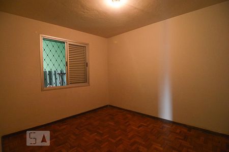 Quarto de apartamento à venda com 4 quartos, 90m² em Jardim América, Belo Horizonte