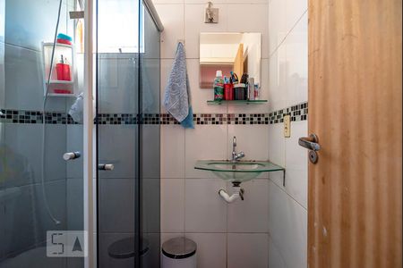 Banheiro de apartamento para alugar com 2 quartos, 52m² em Santa Cruz, Belo Horizonte