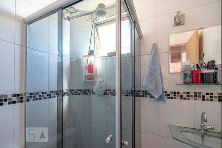 Banheiro de apartamento para alugar com 2 quartos, 52m² em Santa Cruz, Belo Horizonte