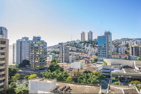 VIsta Sala de apartamento para alugar com 3 quartos, 100m² em Funcionários, Belo Horizonte