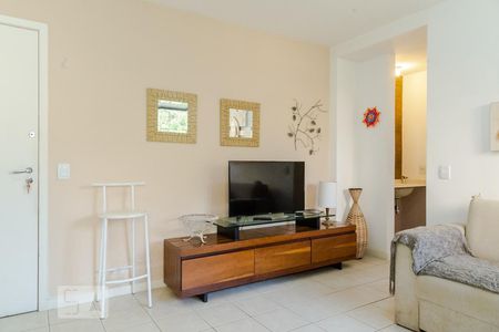 Sala de apartamento para alugar com 1 quarto, 40m² em Laranjeiras, Rio de Janeiro