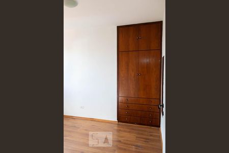 QUARTO 2 de apartamento para alugar com 3 quartos, 76m² em Jardim das Laranjeiras, São Paulo