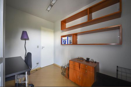 Quarto 1 de apartamento para alugar com 3 quartos, 83m² em Jardim Ampliação, São Paulo