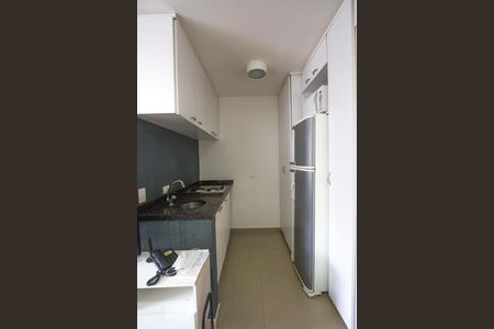 Cozinha de kitnet/studio à venda com 1 quarto, 32m² em Campo Belo, São Paulo