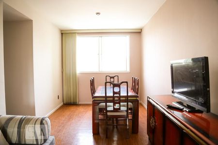 Sala de apartamento à venda com 2 quartos, 64m² em Conjunto Residencial Jardim Canaã, São Paulo