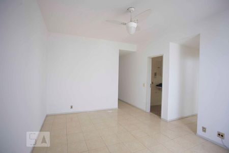 sala de apartamento para alugar com 1 quarto, 55m² em Icaraí, Niterói