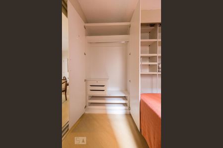 Quarto de kitnet/studio à venda com 1 quarto, 48m² em Jardim Paulista, São Paulo