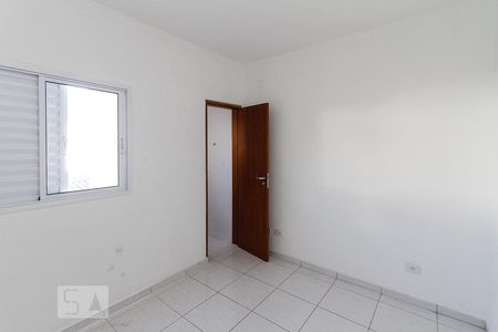 suite 01 de casa à venda com 3 quartos, 100m² em Vila Carrão, São Paulo