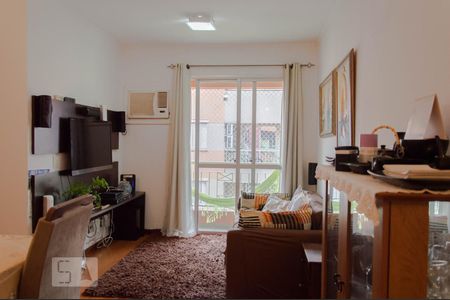Sala de apartamento para alugar com 2 quartos, 59m² em Jardim Carvalho, Porto Alegre