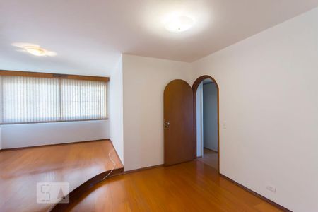 Apartamento à venda com 72m², 2 quartos e 1 vagaSala