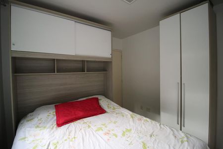 Quarto 01 de apartamento para alugar com 3 quartos, 58m² em Pechincha, Rio de Janeiro