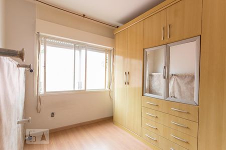 Quarto de apartamento à venda com 1 quarto, 70m² em Jardim Botânico, Porto Alegre