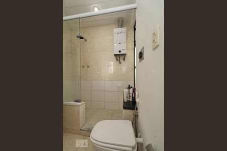 Banheiro Suite. de apartamento para alugar com 1 quarto, 42m² em Copacabana, Rio de Janeiro