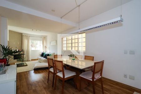 Sala de casa à venda com 3 quartos, 181m² em Paraíso do Morumbi, São Paulo