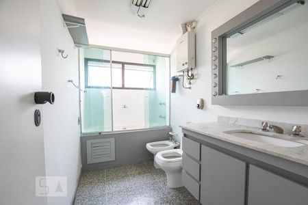 Banheiro de apartamento à venda com 1 quarto, 57m² em Vila Clementino, São Paulo