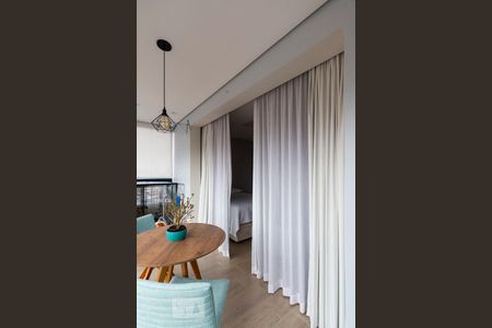 Varanda de kitnet/studio para alugar com 1 quarto, 36m² em Saúde, São Paulo