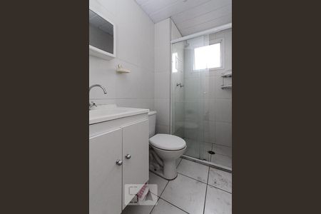 banheiro de apartamento para alugar com 2 quartos, 62m² em Alto do Pari, São Paulo