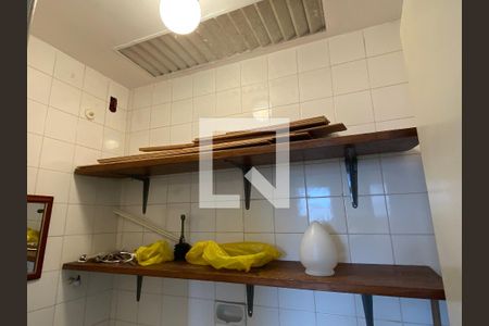 Banheiro de serviço de apartamento para alugar com 2 quartos, 67m² em Pechincha, Rio de Janeiro