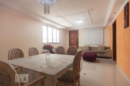 Sala de casa de condomínio para alugar com 5 quartos, 215m² em Vila Maria Eugênia, Campinas