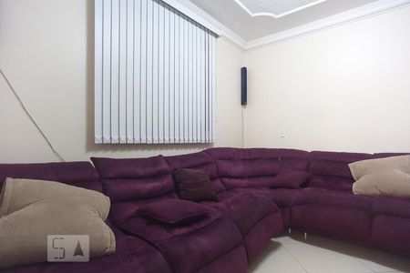 Sala de TV de casa de condomínio à venda com 5 quartos, 215m² em Vila Maria Eugênia, Campinas
