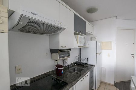 Cozinha de apartamento para alugar com 1 quarto, 43m² em Vila Clementino, São Paulo