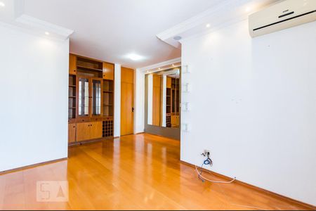 Sala de apartamento à venda com 3 quartos, 78m² em Taquaral, Campinas