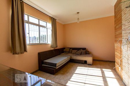 Sala de apartamento à venda com 3 quartos, 74m² em Heliópolis, Belo Horizonte