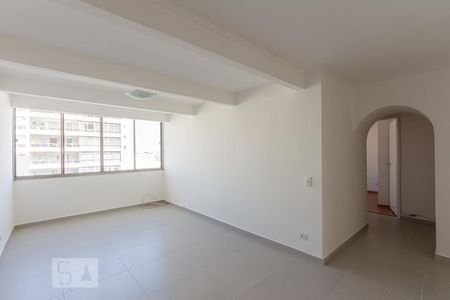 Sala de estar de apartamento para alugar com 3 quartos, 120m² em Cerqueira César, São Paulo