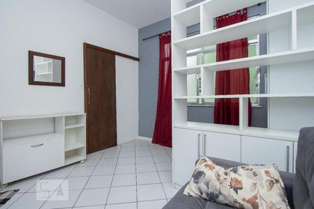 Sala de kitnet/studio para alugar com 1 quarto, 23m² em Glória, Rio de Janeiro