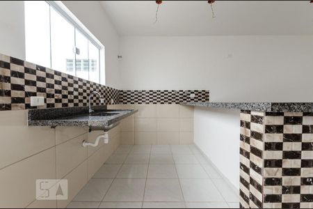 Cozinha de apartamento para alugar com 2 quartos, 54m² em Vila Rio Pequeno, São Paulo