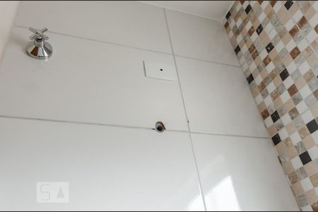 Banheiro de apartamento para alugar com 2 quartos, 54m² em Vila Rio Pequeno, São Paulo