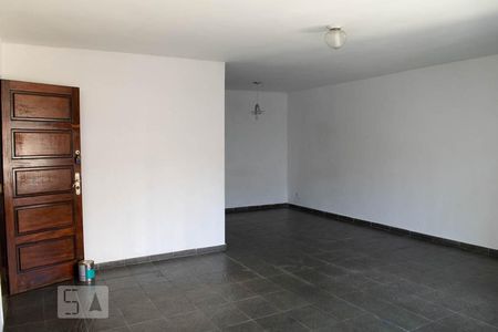 SALA de casa à venda com 3 quartos, 170m² em Jardim Carlu, São Paulo